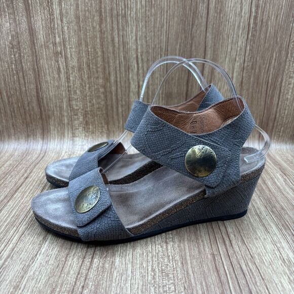 Taos Pyramid Grey Snake Wedge Leather Cork Women’s‎ Sandal Size 10-10.5 / 41 main image 1